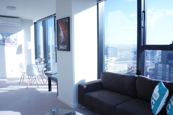 Winston Apartments - Holiday Find 6