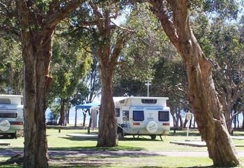 Budgewoi Holiday Park - Holiday Find 3