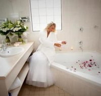 Hawkesbury Race Club Motel - Holiday Find