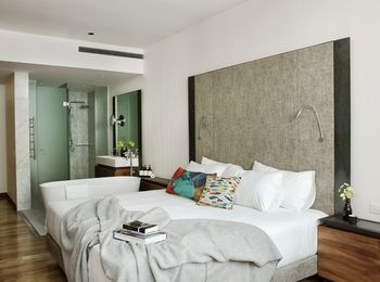 The Old Clare Hotel - Holiday Find 10