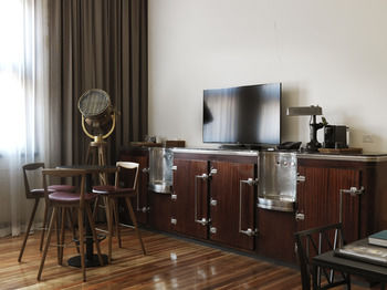 The Old Clare Hotel - Holiday Find 48