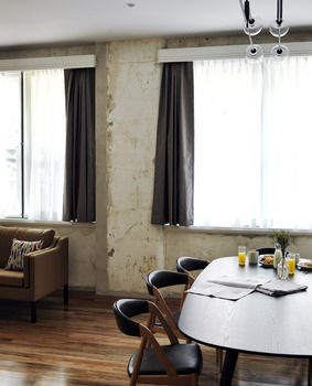 The Old Clare Hotel - Holiday Find 66