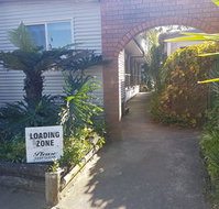 Bentley Waterfront Motel amp Cottages - Holiday Find
