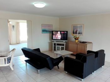 Glen Apartments Melbourne - Holiday Find 11