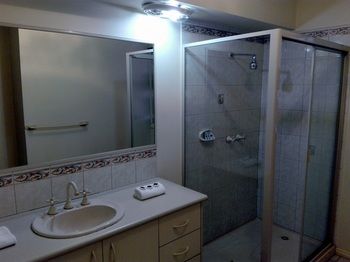 Glen Apartments Melbourne - Holiday Find 18