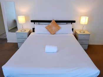 Glen Apartments Melbourne - Holiday Find 21