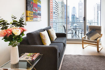 AKOM Melbourne - Holiday Find 3