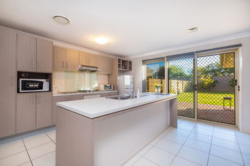 Getaway Holiday House Bankstown - Holiday Find 8