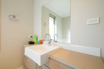 Getaway Holiday House Bankstown - Holiday Find 20