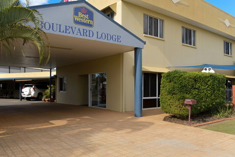 BEST WESTERN Boulevard Lodge - Holiday Find 1