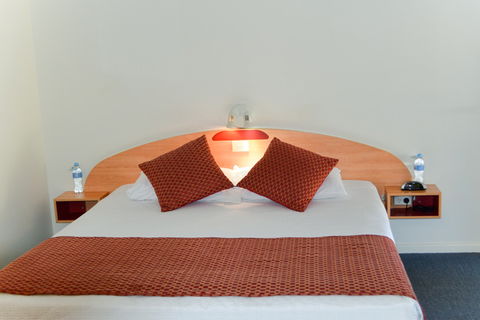 BEST WESTERN Boulevard Lodge - Holiday Find 9