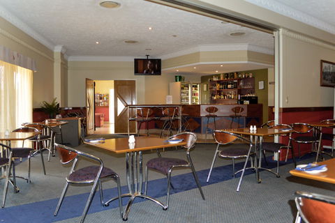 BEST WESTERN Boulevard Lodge - Holiday Find 16