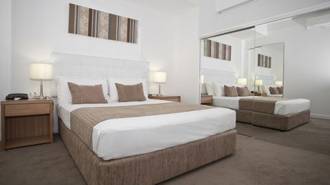 BEST WESTERN Islington Apartments - Holiday Find 2
