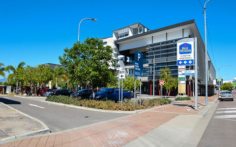 BEST WESTERN Islington Apartments - Holiday Find 9