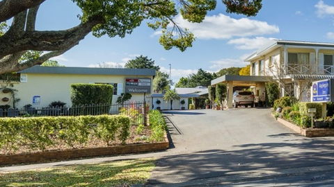 BEST WESTERN Applegum Inn - Holiday Find 1
