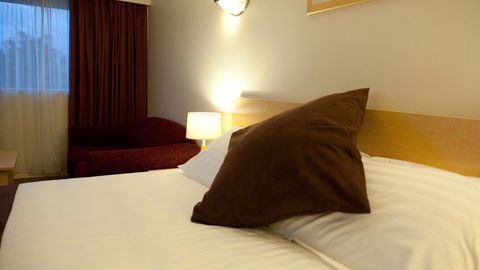 BEST WESTERN Balmoral Motor Inn - Holiday Find 1