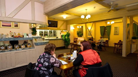 BEST WESTERN Balmoral Motor Inn - Holiday Find 3