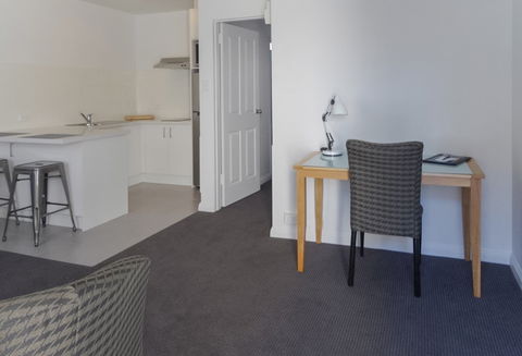 BEST WESTERN Fawkner Airport Motor Inn And Serviced Apartments - Holiday Find 2