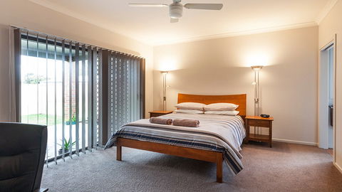 BEST WESTERN Aspen And Apartments - Holiday Find 4