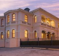 Roxburgh House Apartments - Holiday Find