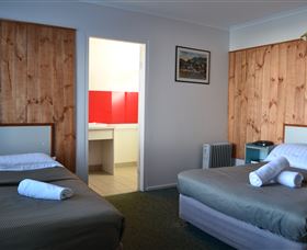Hobart Tower Motel - Holiday Find 0