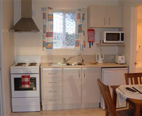 South Arm Cabin Retreat - Holiday Find 1