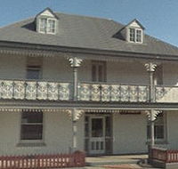 Gray's Hotel - Holiday Find