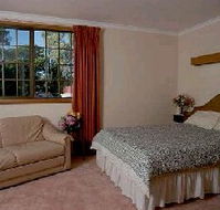 Bridport Bay Inn