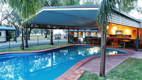 Deniliquin Golf Leisure Resort - Holiday Find 1