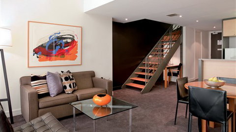 Adina Apartment Hotel Melbourne - Holiday Find 1