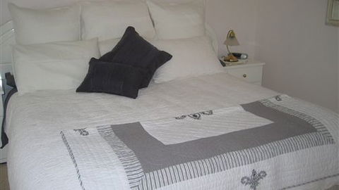 Burrabliss Bed And Breakfast - Holiday Find 4