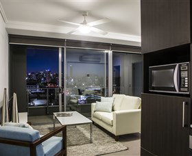 MandA Apartments - Holiday Find 3