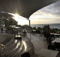 Stradbroke Island Beach Hotel Spa Resort - Holiday Find