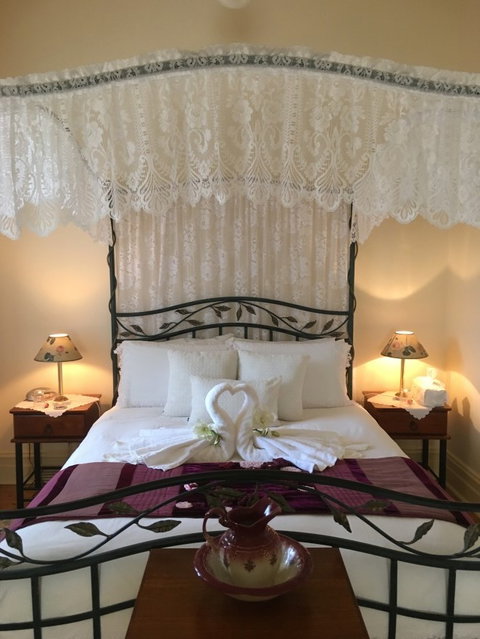 Eastcliff Cottage Sorrento - Holiday Find 2