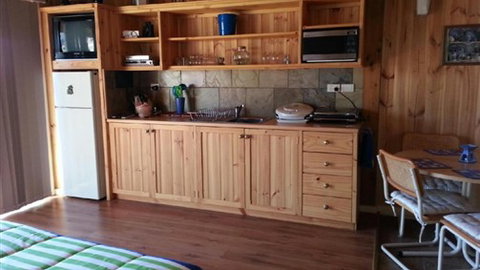 Laura Lodge Rest & Recreation Retreat - Holiday Find 2