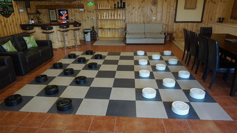 Laura Lodge Rest & Recreation Retreat - Holiday Find 5