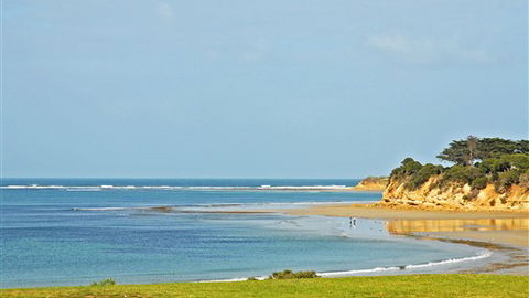 Serenity Torquay Ocean View: Luxury Beachfront - Holiday Find 6