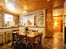 Granma's B&B - Holiday Find 1