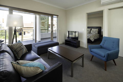Baileys Serviced Apartments - Holiday Find 1