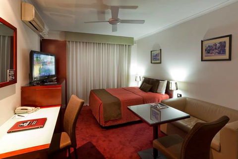 BEST WESTERN Ensenada Motor Inn & Suites - Holiday Find 0