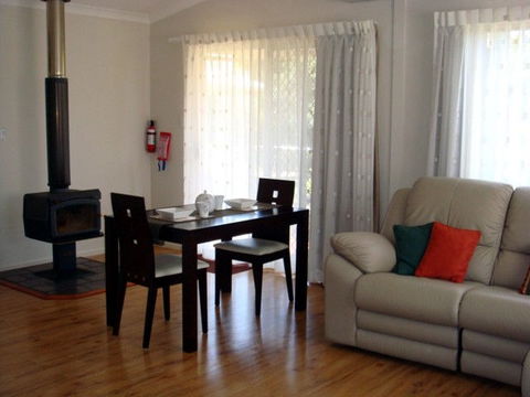 Camelot Boutique Accommodation - Holiday Find 1