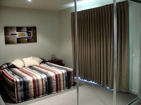 Central Shepparton Apartments - Holiday Find 2