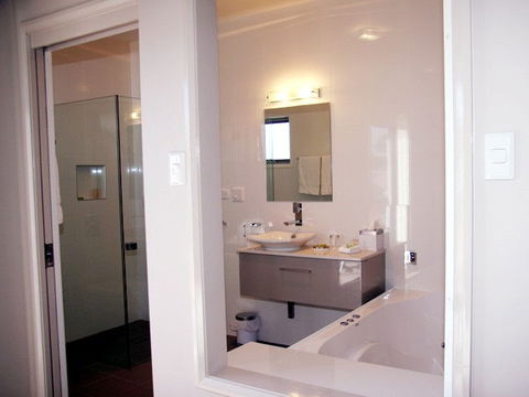 Chaucer Palms Boutique Bed & Breakfast - Holiday Find 3