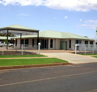 Cobar Central Motor Inn - Holiday Find