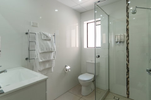 Comfort Inn & Suites Robertson Gardens - Holiday Find 1