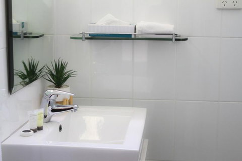 Cowra Motor Inn - Holiday Find 3