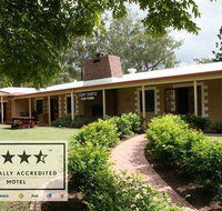 Copper Country Motor Inn  Restaurant - Holiday Find