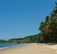 Ellis Beach Oceanfront Bungalows  Caravan Pk - Holiday Find