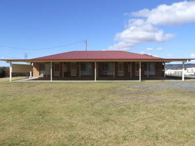 Golfers Inn - Holiday Find 0