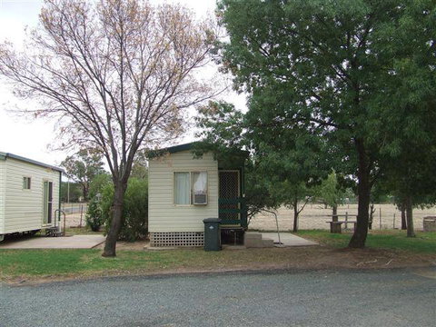 Grenfell Caravan Park - Holiday Find 0
